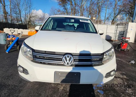 2015 Volkswagen Tiguan S z USA, uszkodzony, nr VIN WVGBV7AX7FW595378